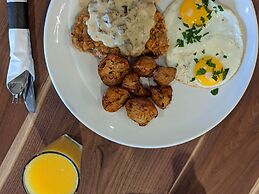 Holiday Inn Portland - Columbia Riverfront by IHG