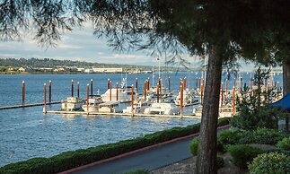 Holiday Inn Portland - Columbia Riverfront by IHG