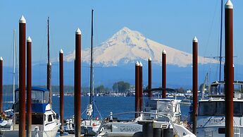 Holiday Inn Portland - Columbia Riverfront by IHG