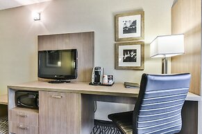 Comfort Inn Aéroport