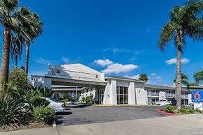 Motel 6 Redlands, CA