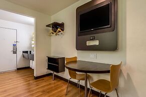 Motel 6 Redlands, CA