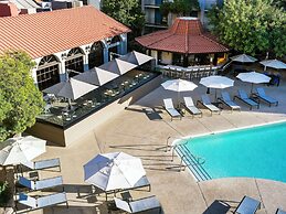 Embassy Suites by Hilton Scottsdale Resort