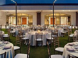 Embassy Suites by Hilton Scottsdale Resort