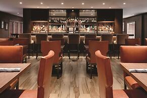 Embassy Suites by Hilton Scottsdale Resort