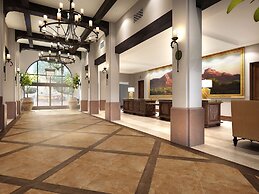 Embassy Suites by Hilton Scottsdale Resort