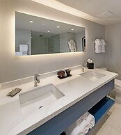 La Jolla Cove Suites