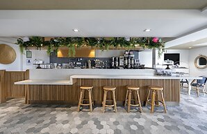 La Jolla Cove Suites