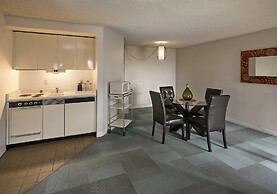 La Jolla Cove Suites