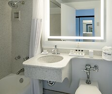 La Jolla Cove Suites