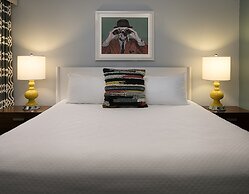 La Jolla Cove Suites