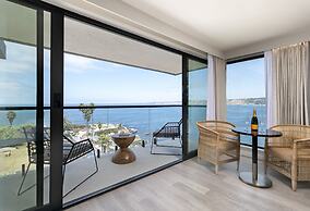 La Jolla Cove Suites