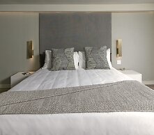 La Jolla Cove Suites