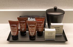 La Jolla Cove Suites