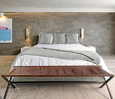 La Jolla Cove Suites