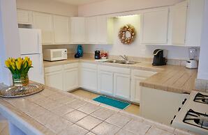 La Jolla Cove Suites