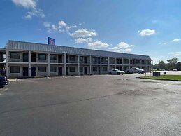 Motel 6 Lafayette, IN
