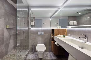 Lindner Hotel Cologne City Plaza, part of JdV by Hyatt