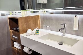 Lindner Hotel Cologne City Plaza, part of JdV by Hyatt