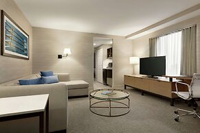 DoubleTree Suites by Hilton Hotel Boston - Cambridge