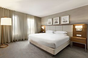 DoubleTree Suites by Hilton Hotel Boston - Cambridge
