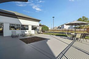 La Quinta Inn & Suites by Wyndham Loudon