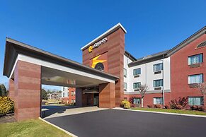 La Quinta Inn & Suites by Wyndham Loudon
