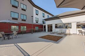 La Quinta Inn & Suites by Wyndham Loudon