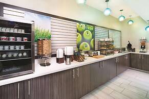 La Quinta Inn & Suites by Wyndham Loudon