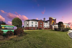 La Quinta Inn & Suites by Wyndham Loudon