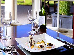 Macdonald Leeming House