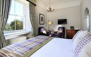 Macdonald Leeming House