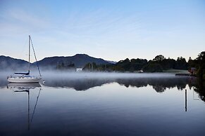 Macdonald Leeming House