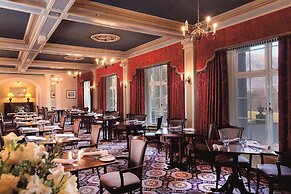 Macdonald Leeming House