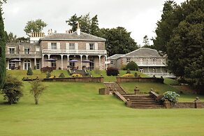 Macdonald Leeming House