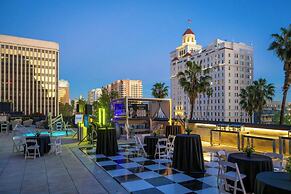 Marriott Long Beach Downtown