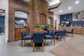 Best Western West Greenwich Inn