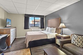 Quality Inn & Suites Downtown