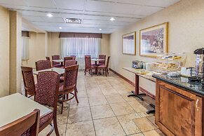 Quality Inn & Suites Downtown