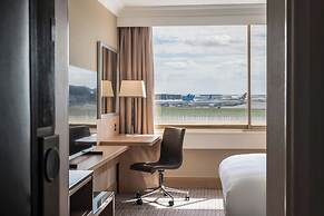Renaissance London Heathrow Hotel