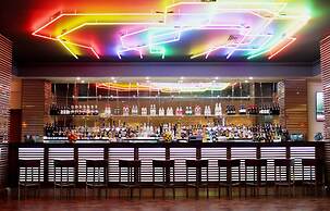 Renaissance London Heathrow Hotel