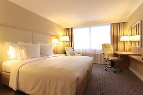 Renaissance London Heathrow Hotel