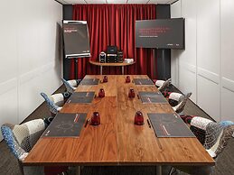 ibis London Luton Airport