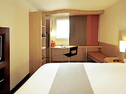 ibis London Luton Airport