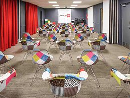 ibis London Luton Airport