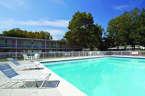 Howard Johnson by Wyndham Albany