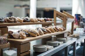 Renaissance Baltimore Harborplace Hotel