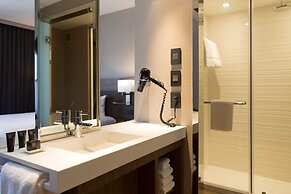 AC Hotel Kansas City Plaza