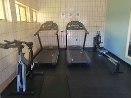 Protea Hotel by Marriott Karridene Beach