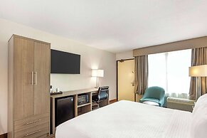 Best Western Mill River Manor